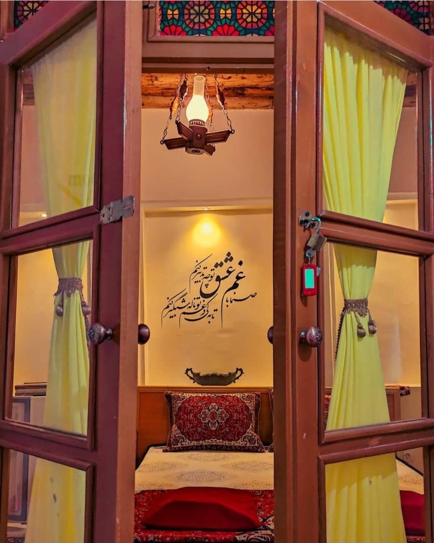 بومگردی پیرسوک در خیابان حسینی شیراز - اتاق مه لقا ملاح-2