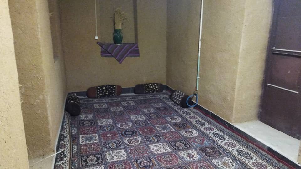 بومگردی گینای در روستای کاهکش سامان - واحد 4-2