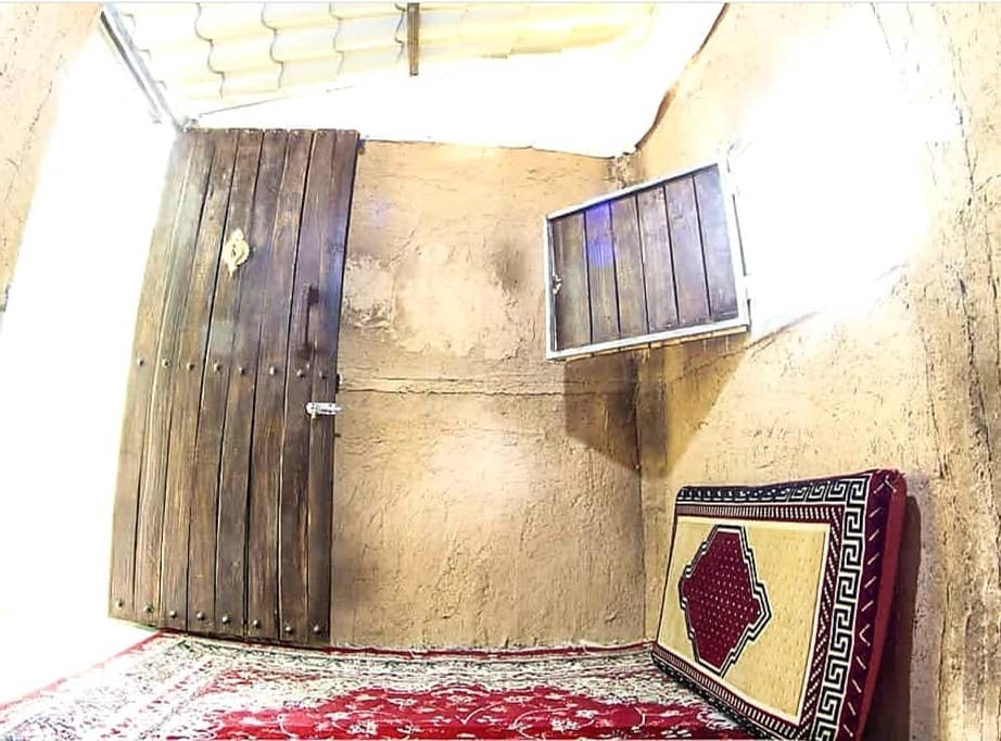 کلبه چوبی در پسکوهک شیراز-1