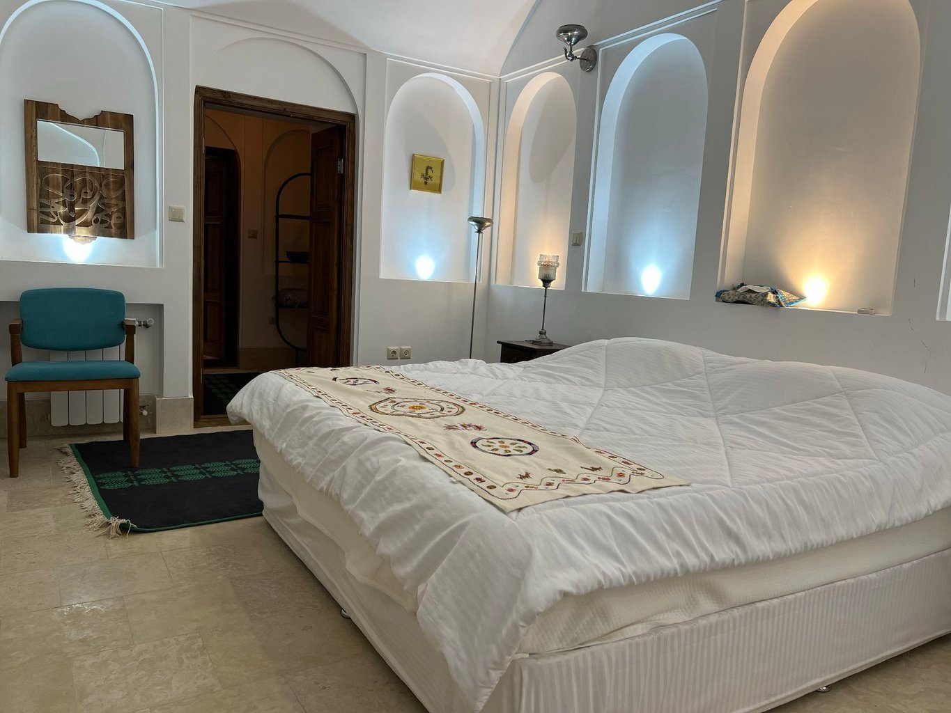 بومگردی عزیزخان در یزد - اتاق عزیز-2