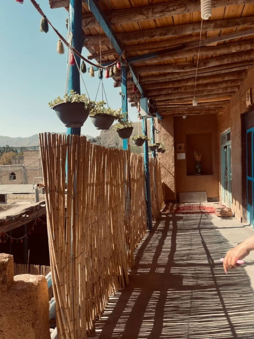 بومگردی گینای در روستای کاهکش سامان - واحد 4-9
