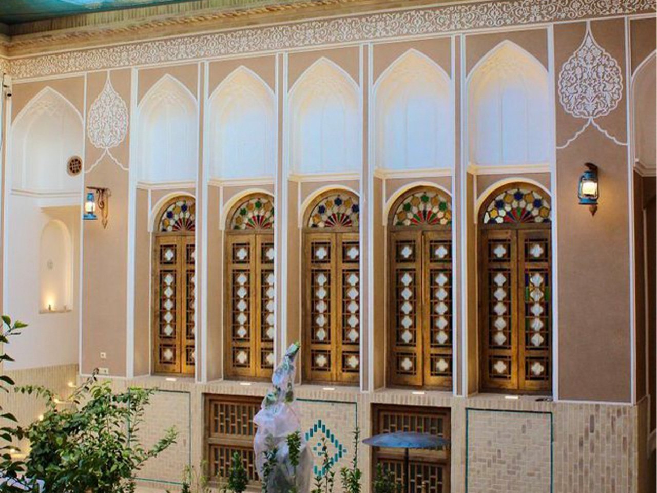 بومگردی عزیزخان در یزد - اتاق عزیز-16