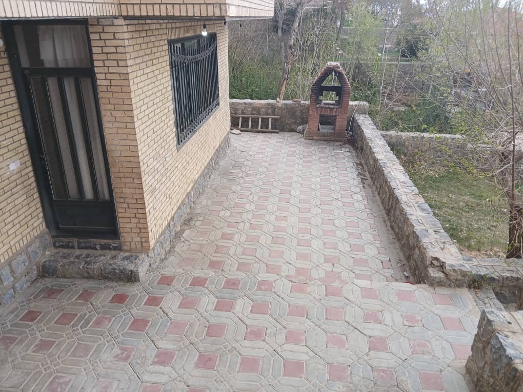ویلا دوخواب در چادگان - داخل دهکده-7