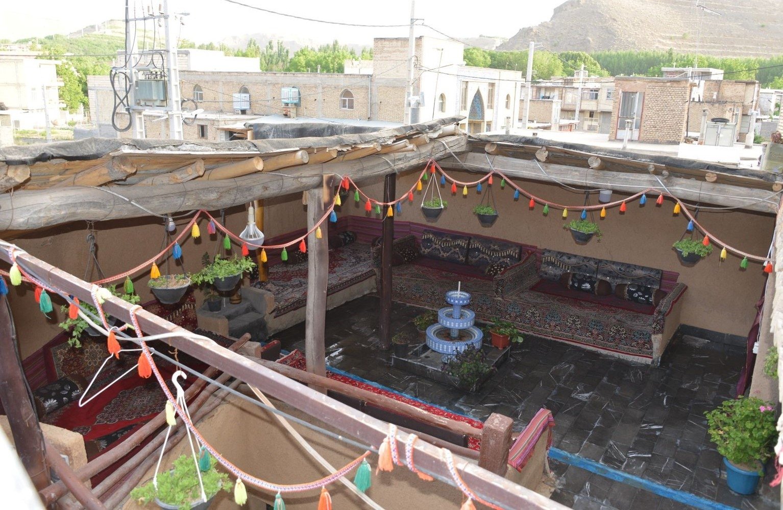 بومگردی گینای در روستای کاهکش سامان - واحد 4-5