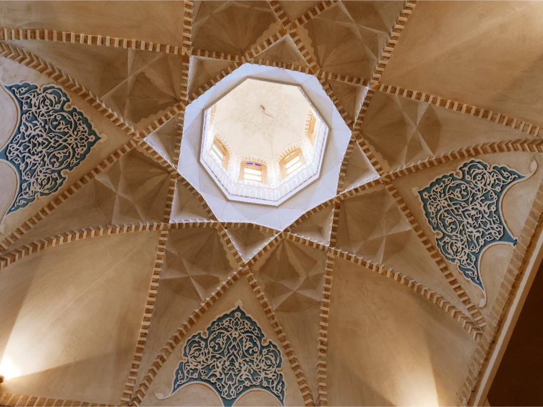 بومگردی عزیزخان در یزد - اتاق عزیز-9
