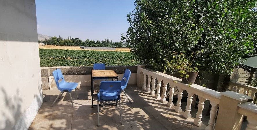 ویلا استخرروباز در روستای کریم آباد سپیدان -11