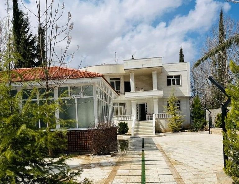 ویلا استخر آبگرم در گویم شیراز - 950