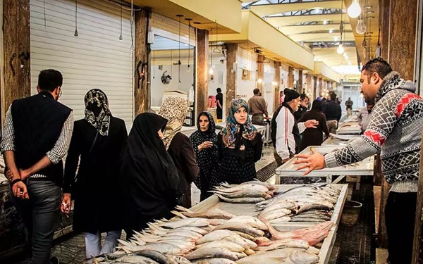 خرید در بوشهر: بهترین مکان‌های خرید در این شهر ساحلی را کشف کنید.